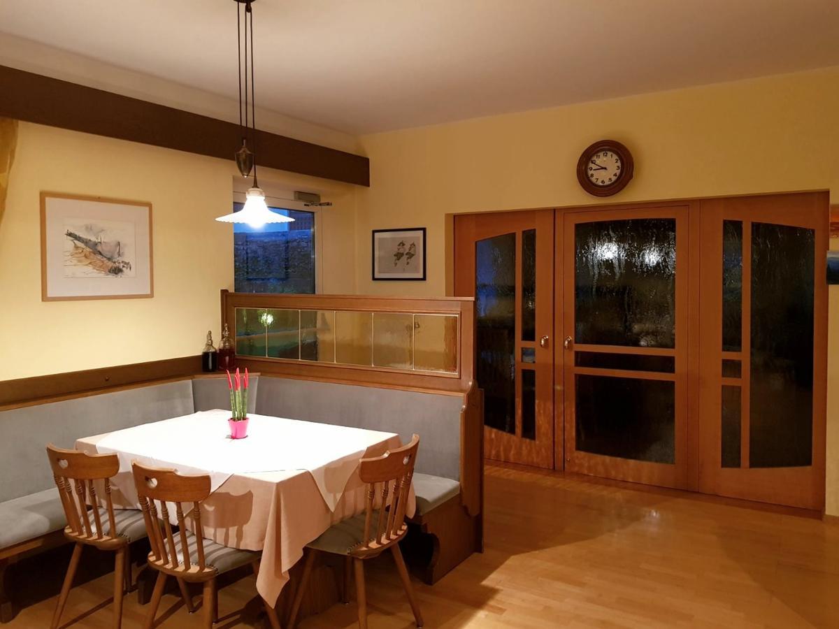 Hotel Pension Schweitzer シランドロ エクステリア 写真